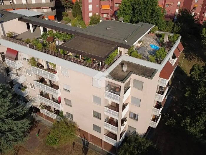 Appartamento bilocale in vendita in Via Valera, Arese
