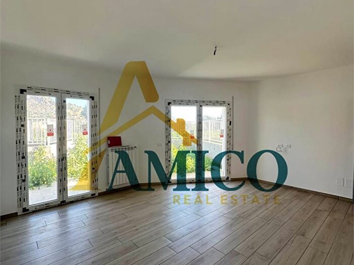 Appartamento trilocale in affitto in Via Consolare, Centro, Santa Flavia