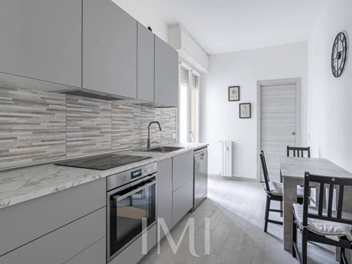 Appartamento con 5 locali in affitto in Corso Lodi, Corvetto, Milano