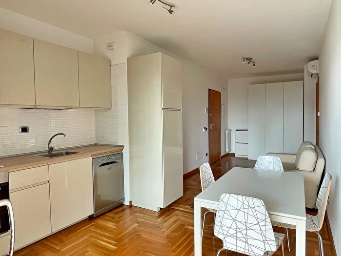 Appartamento trilocale in vendita in Viale Italo Calvino, Roma