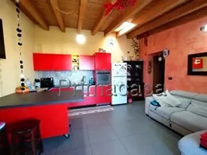 Appartamento trilocale in vendita in Via San Matteo, Villafranca Di Verona
