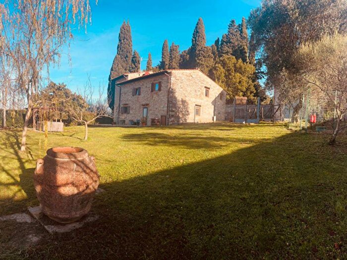 Casa con 6 locali in affitto in Via di Antica, Rignano sullArno