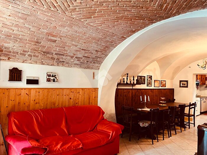 Casa con 6 locali in vendita in Frazione Vaudano, Valdilana