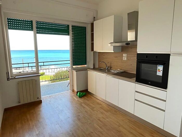 Appartamento con 7 locali in vendita in Viale Mazzini, Sestri Levante