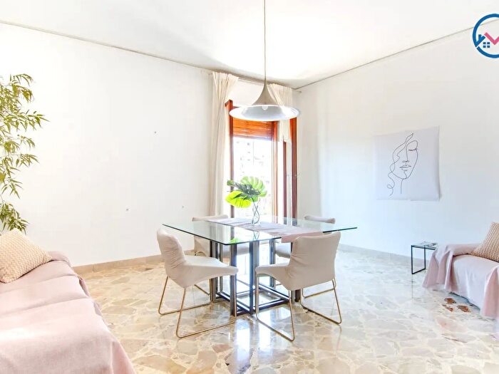 Appartamento quadrilocale in vendita in Ammiraglio Rizzo, Palermo