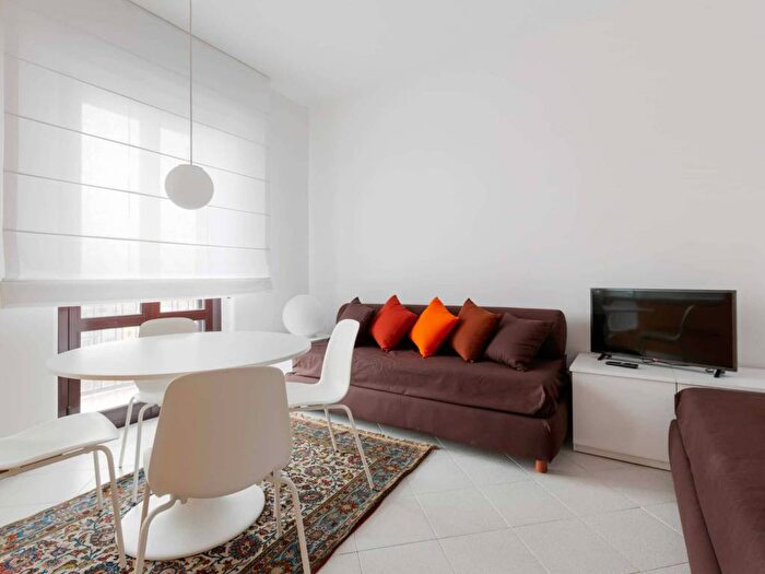 Appartamento trilocale in affitto in Viale Tibaldi, Pezzotti Meda, Milano