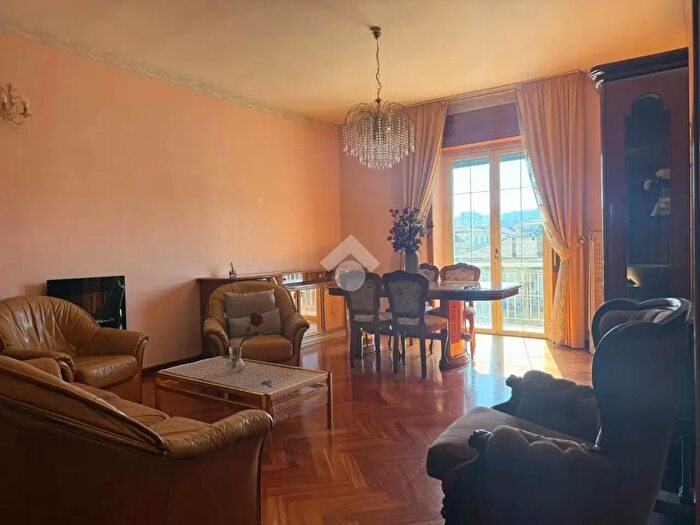 Appartamento quadrilocale in affitto in Via Riccardo Misasi, Cosenza