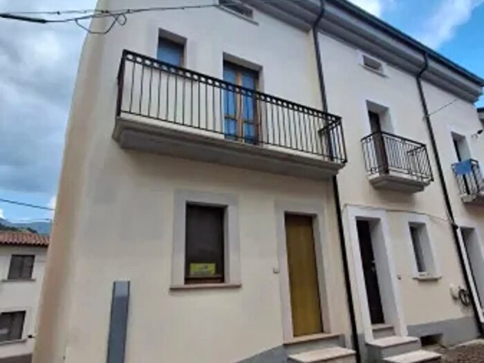 Casa trilocale in vendita in Via Giuseppe De Amicis, Alfedena
