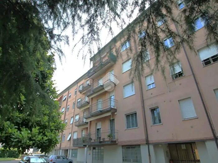 Appartamento quadrilocale in vendita in Via Statale, La Valletta Brianza