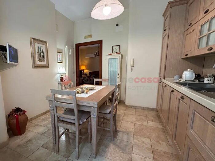 Appartamento quadrilocale in vendita in Via Leone XIII, Grottaglie
