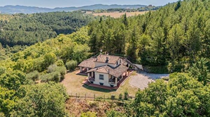 Casa con 6 locali in vendita in Vocabolo Ranco, Valfabbrica