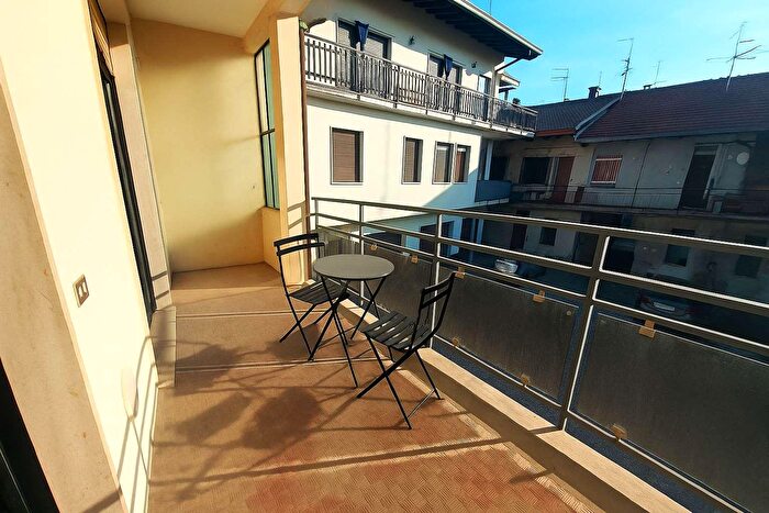 Appartamento bilocale in vendita in Via Duca degli Abruzzi, Gerenzano