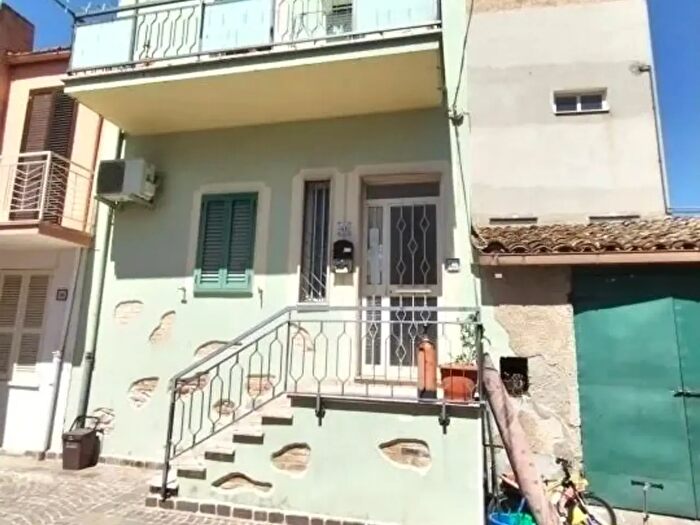 Casa con 5 locali in vendita in Via Rione De Felice, Cepagatti