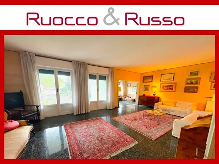 Appartamento con 5 locali in vendita in Genova