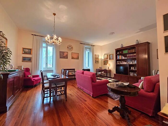 Appartamento trilocale in vendita in Viale Ezio, Milano