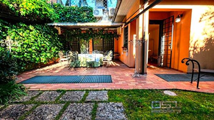 Appartamento con 6 locali in affitto in Via Giovan Battista Gandino, Bologna