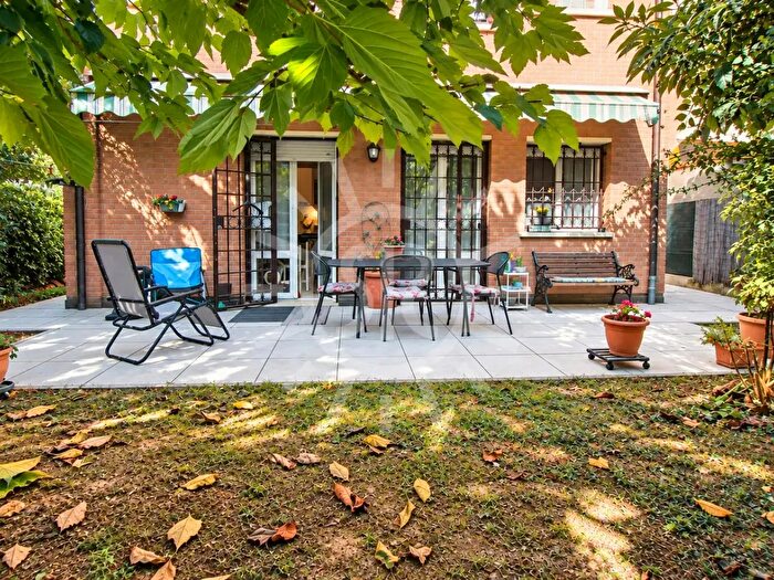 Casa con 6 locali in vendita in Bologna