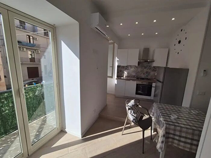 Appartamento monolocale in affitto in Via Armando Diaz, Termini Imerese