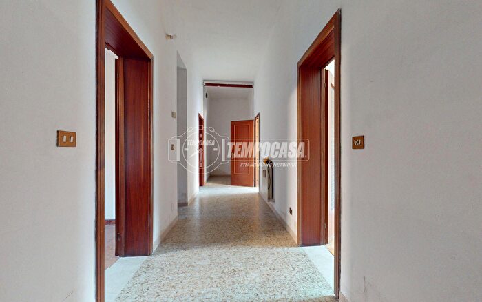 Appartamento trilocale in vendita in Via Giovanni Belfanti, Ostiglia