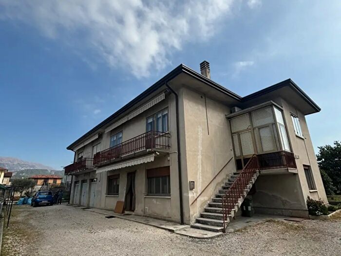 Appartamento quadrilocale in vendita in Via Brenta N, Vittorio Veneto