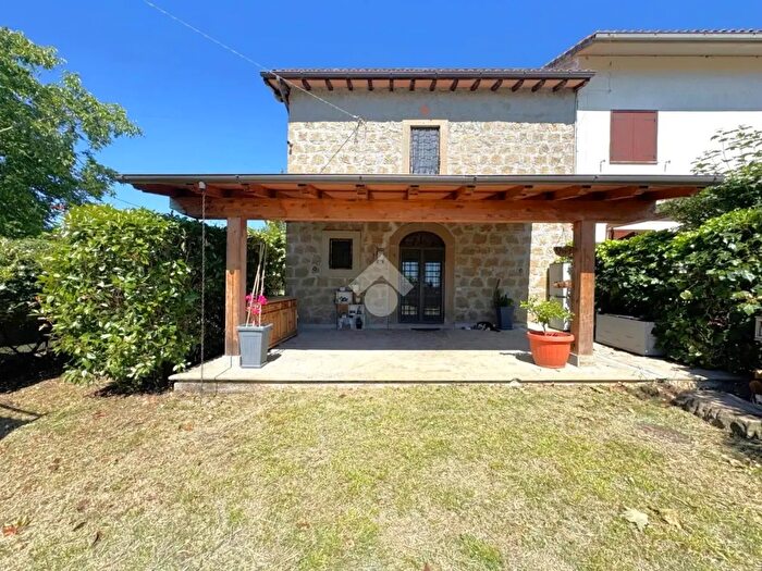 Casa trilocale in vendita in Str Cassia Nord, Viterbo