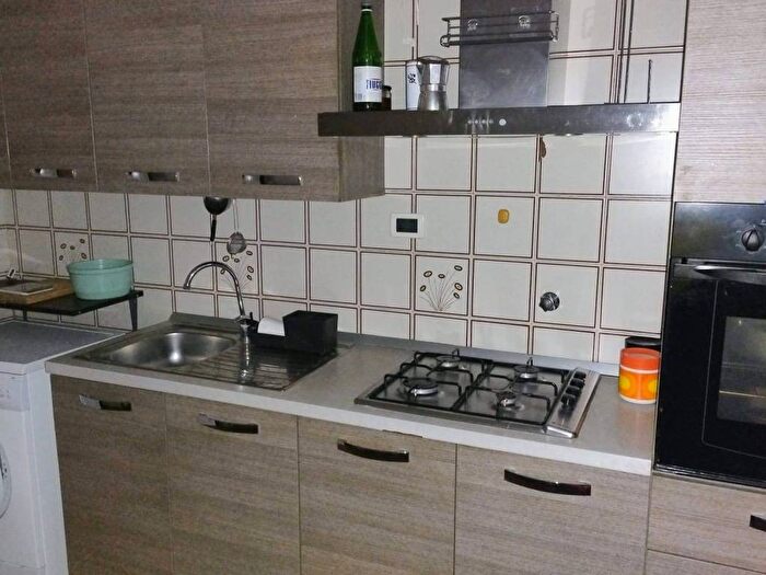 Appartamento trilocale in affitto in Saffi, Bologna