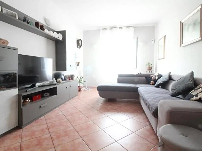Appartamento trilocale in vendita in Via Brescia, Pavia