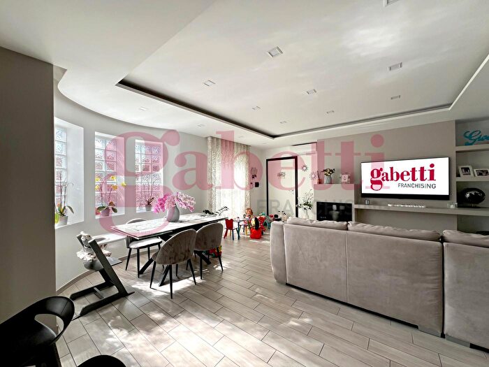 Appartamento quadrilocale in vendita in Via Ernesto Cusani Snc, Castel Campagnano