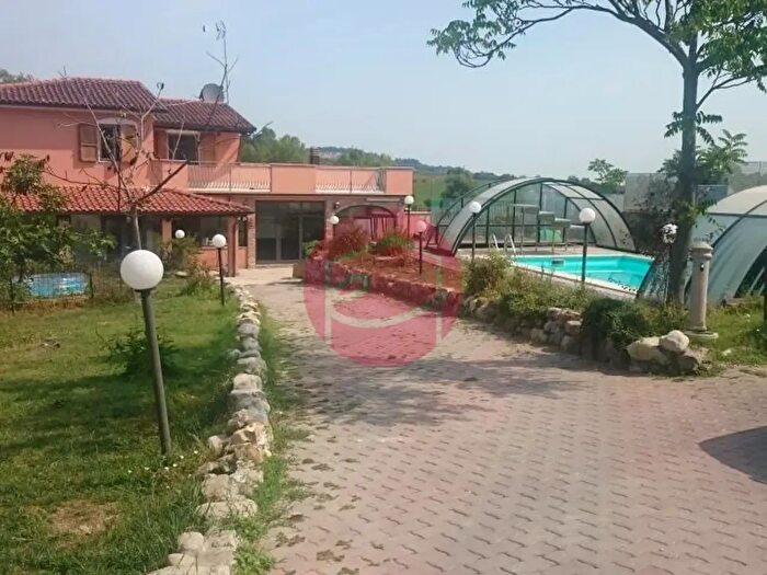 Casa quadrilocale in vendita in Rimini