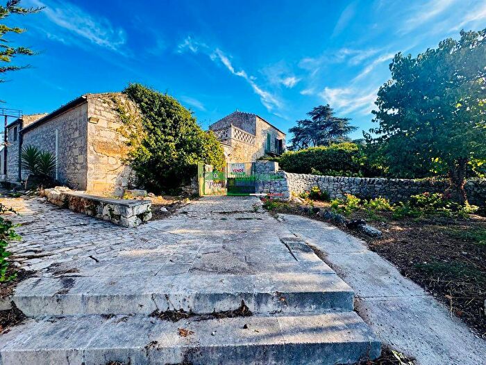 Casa con 14 locali in vendita in Cda Mugno, Ragusa