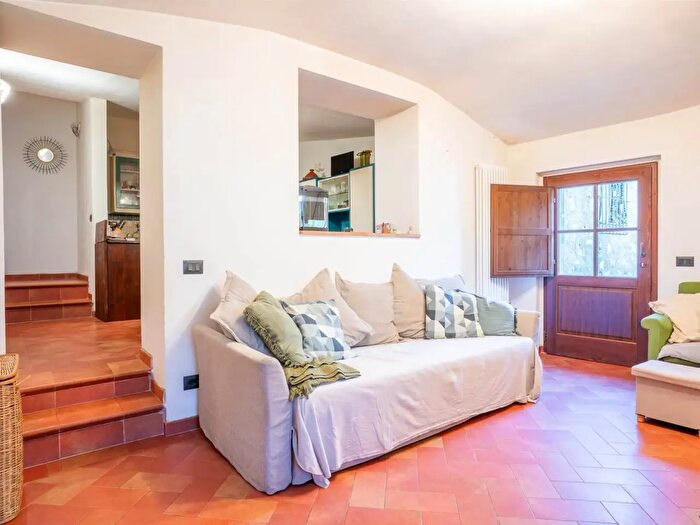 Appartamento con 5 locali in vendita in Via Corta, Sovicille