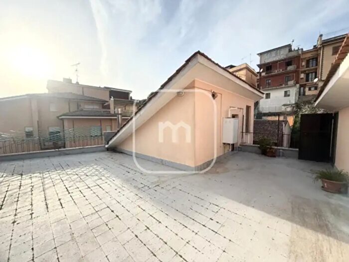 Appartamento quadrilocale in vendita in Via della Fontana, Colonna