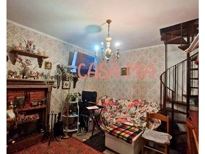 Casa trilocale in vendita in Via Roma, Ziano Piacentino