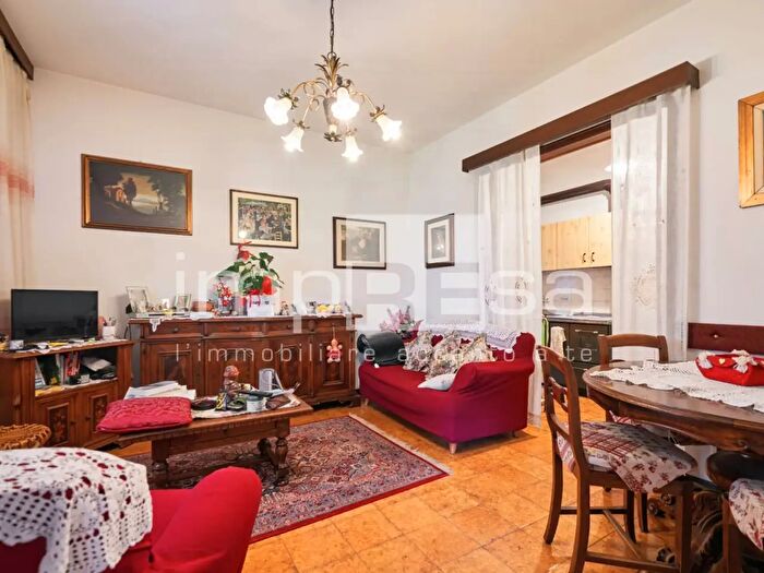 Casa con 5 locali in vendita in Via Spinelli, Spresiano