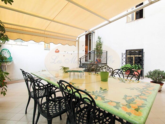 Appartamento quadrilocale in affitto in Via Salvatore Calenda, Carmine Alto, Salerno