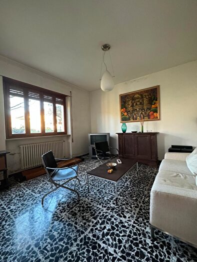 Casa con 5 locali in vendita in di Villa Fontana, Lucca