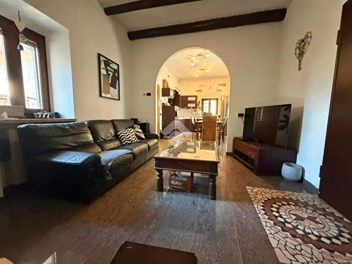 Casa quadrilocale in vendita in Via della Vittoria, Agnadello