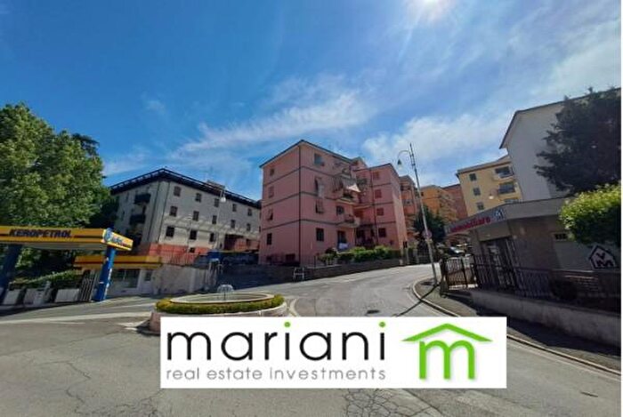 Appartamento quadrilocale in vendita in Piazza San Paolo, Albano Laziale