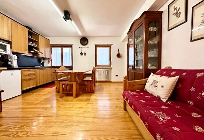 Appartamento trilocale in vendita in Via Europa Sestriere To Italia, Sestriere