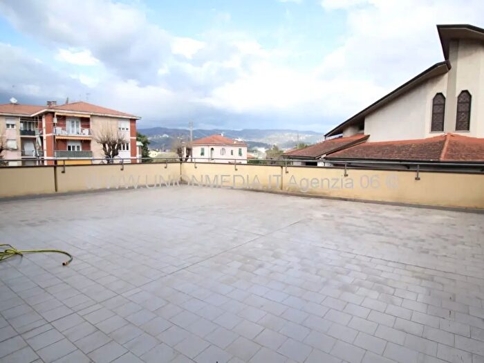 Appartamento con 5 locali in vendita in Via della Repubblica, Arcola