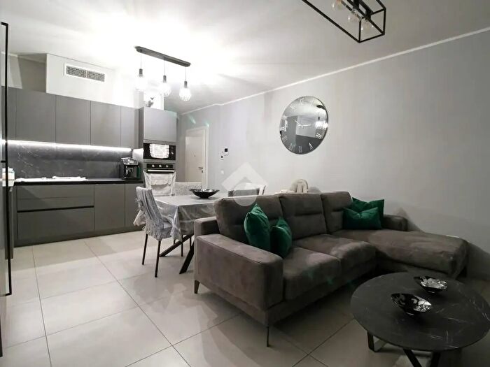 Appartamento trilocale in vendita in Via Erbosa, Gatteo