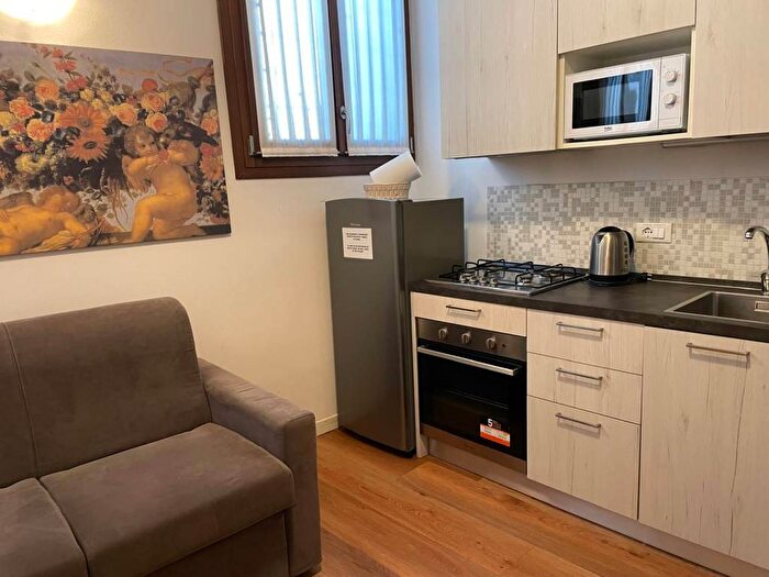 Appartamento monolocale in affitto in Piazzetta Santi Apostoli, Centro Storico, Vicenza