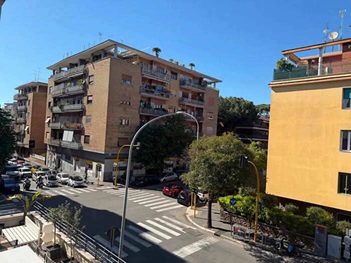 Appartamento monolocale in affitto in Via Fratelli Bonnet, Roma