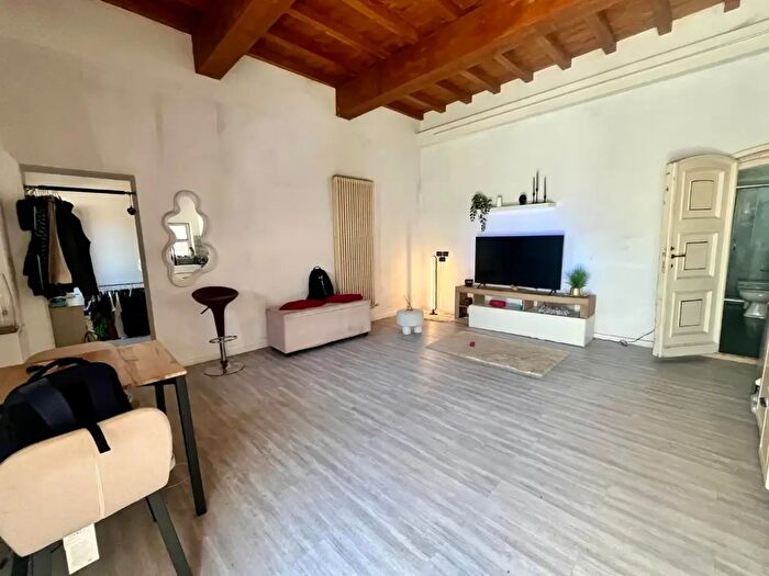 Casa quadrilocale in vendita in Cascina