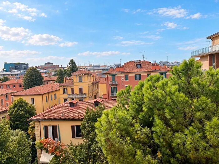 Appartamento bilocale in vendita in Viale Filopanti, Bologna