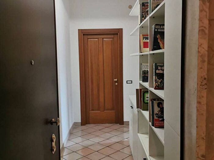 Appartamento bilocale in affitto in Viale Edoardo Jenner, Farini, Milano