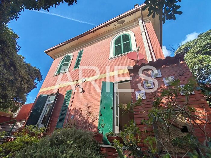 Casa quadrilocale in vendita in Via della Santabarbara, Roma