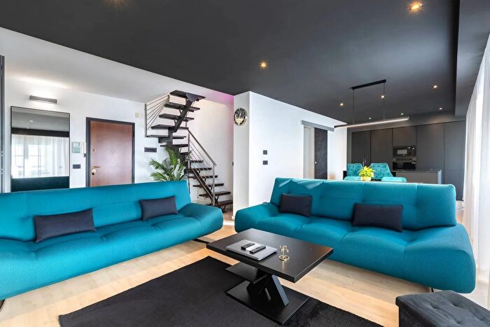 Appartamento trilocale in vendita in Via Gerolamo Olevano Grugliasco, Grugliasco