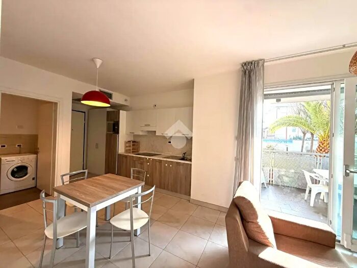 Appartamento bilocale in vendita in Viale Verdi, Riccione