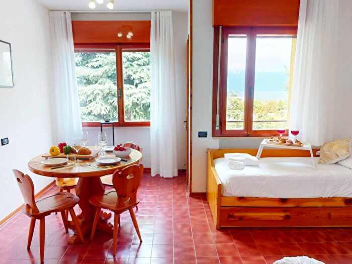 Appartamento bilocale in affitto in Via Pieve Vecchia, Pieve Vecchia Villaggio Sanghen, Manerba del Garda